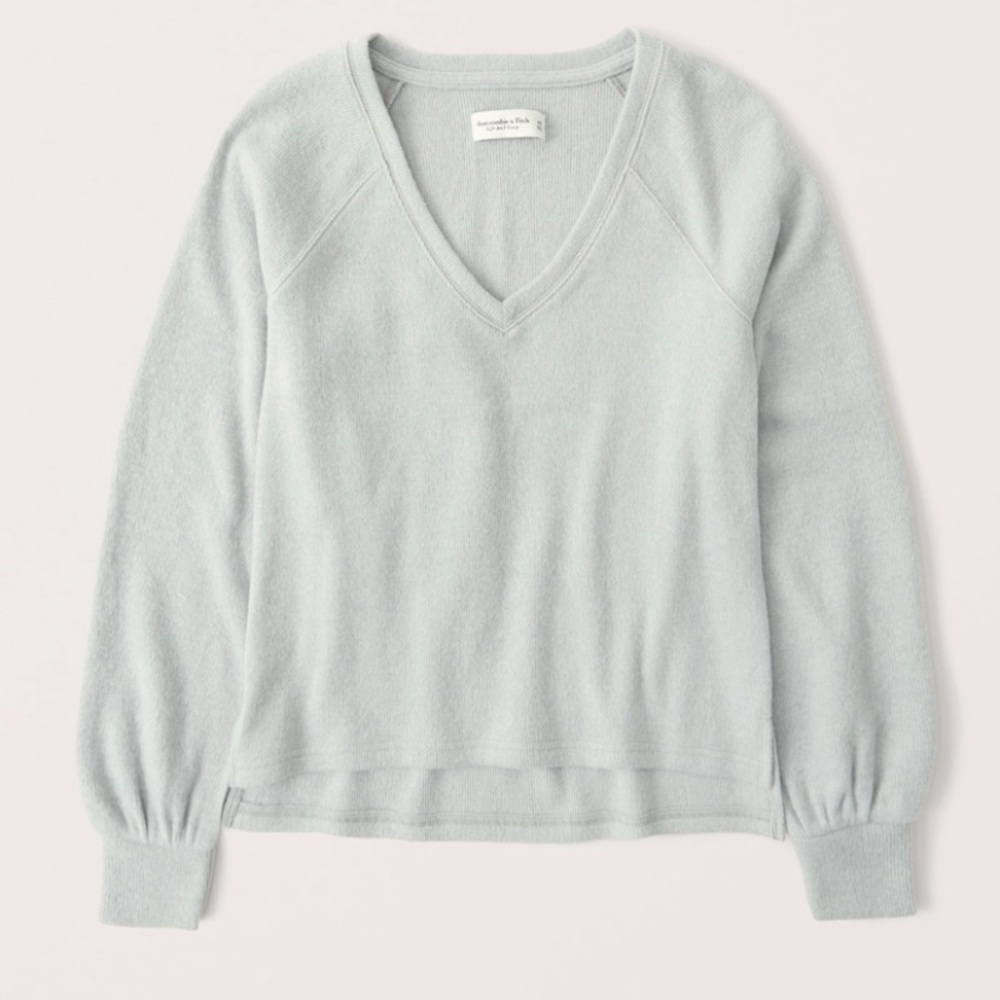 COPY - NWOT Abercrombie & Fitch • Soft Crop shirt